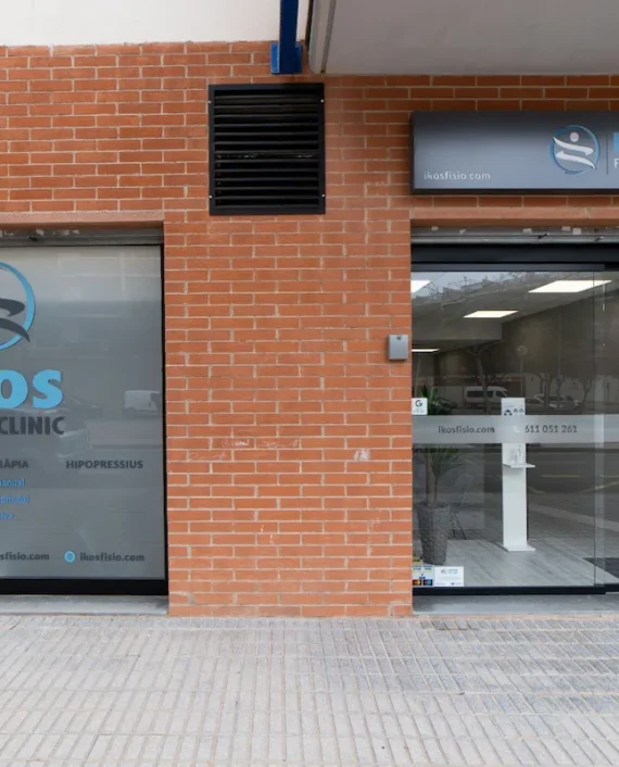 portada reforma local clinica fisioterapia cambrils